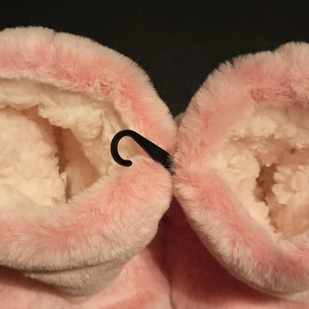 Fuzzy Slippers - Picture 3 of 3